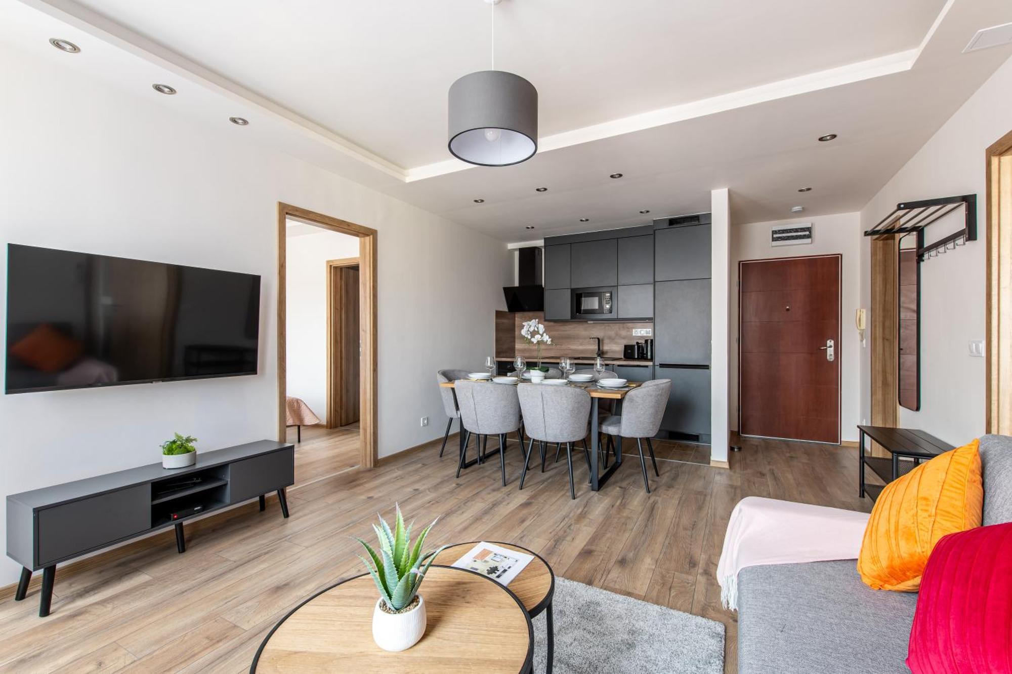 Ultra - New Modern * Budapeszt